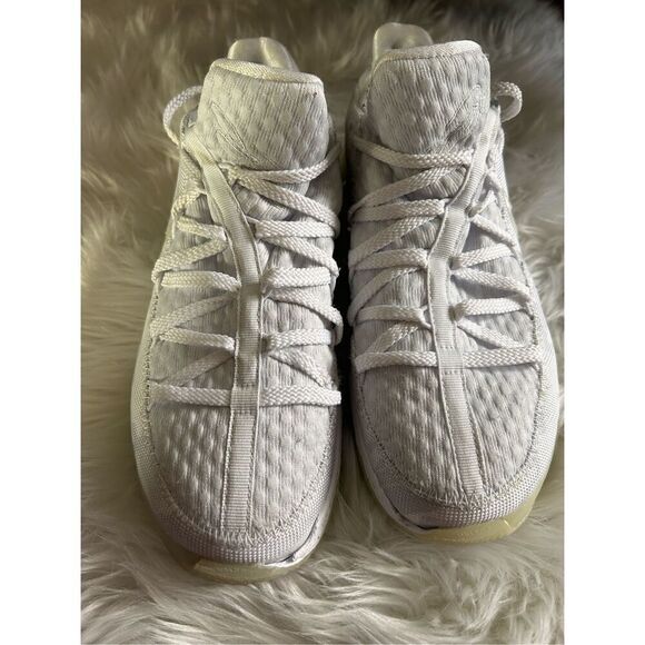 Nike Lebron XVII 17 Low EP White Camo Men's Basketball Shoes CD5006-103 Size 7 - Picture 1 of 8